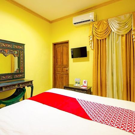 Oyo 1770 Hotel Mawar Saron 2 Kejayan Екстериор снимка