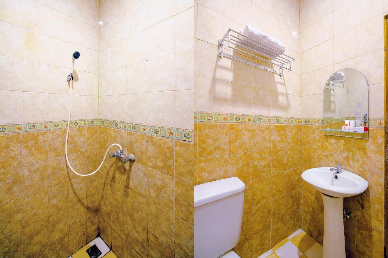 Oyo 1770 Hotel Mawar Saron 2 Kejayan Екстериор снимка