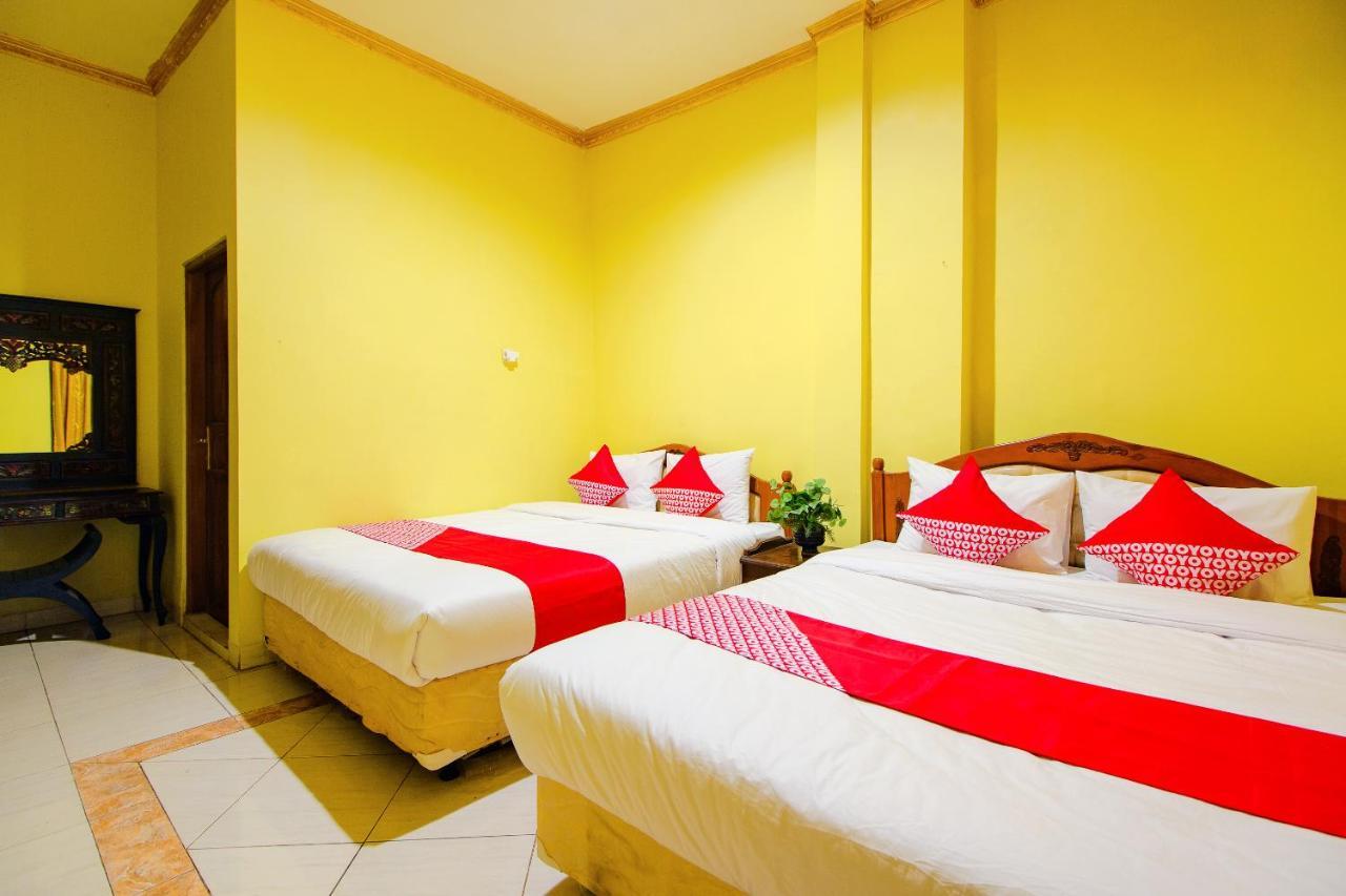 Oyo 1770 Hotel Mawar Saron 2 Kejayan Екстериор снимка