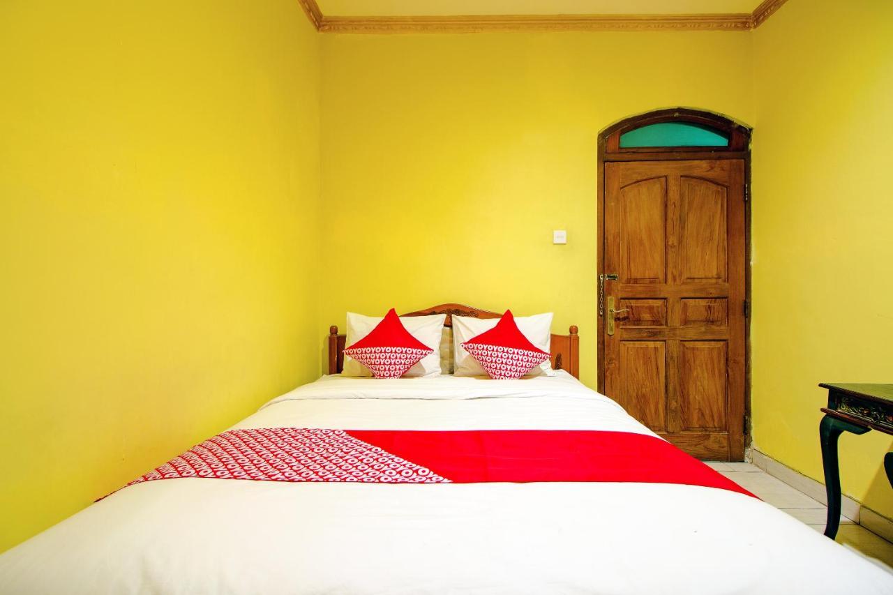 Oyo 1770 Hotel Mawar Saron 2 Kejayan Екстериор снимка
